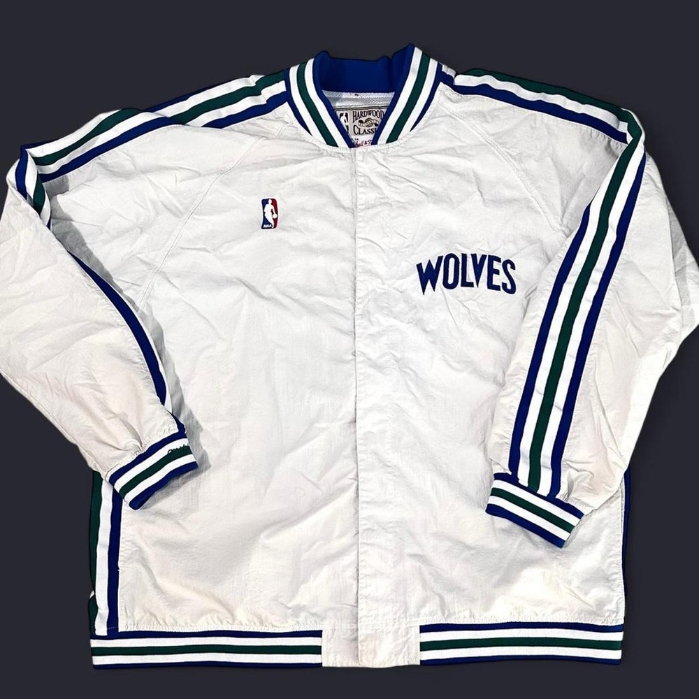 Men’s RARE NBA Minnesota Timberwolves 90s windbreaker jacket by Mitchell & Ness